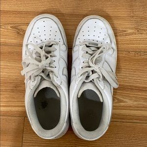 White Nike Airforce 1 Shoes